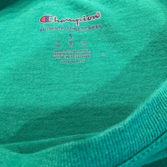 Champion Authentic T-Shirt Size Small - Picture 8 of 8
